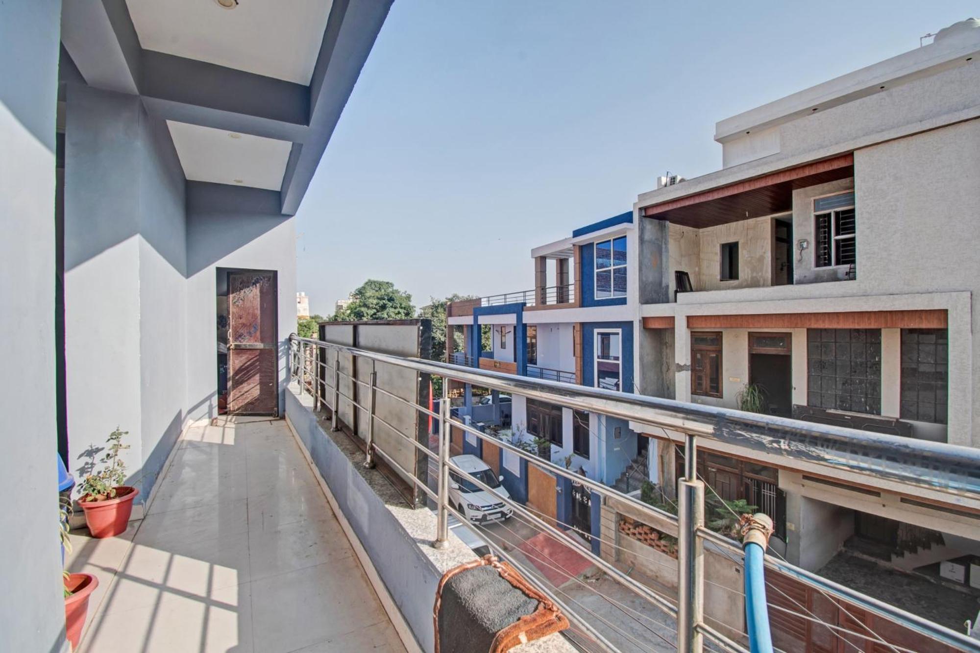 O The Aana Jaipur