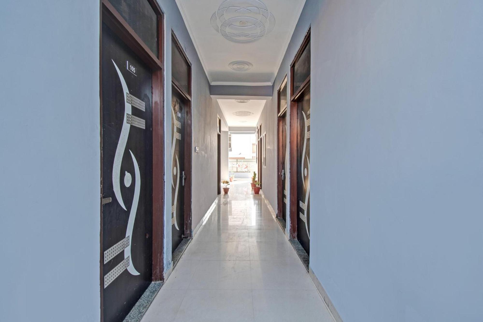 O The Aana Hotel